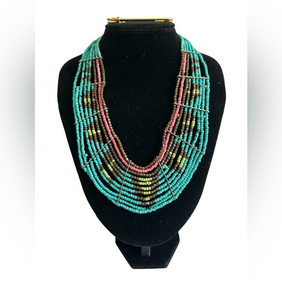 Jewelry - Handmade Indian Multicolor Seabead Bib Necklace
